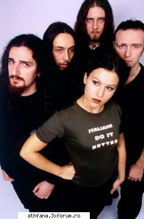 nu-i am zis k i acelashi    


lacuna coil..... artishtii shi trupele noastre preferate inafara d