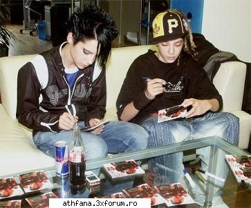 gemenii Kaulitz - da.....akma ....filmul s numea:"VerrÃ¼ckt nach - Tokio Hotel