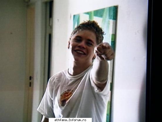 asa e.nu pot s neg.e o bomboana d stie cat d mult ma super pics & funstuff cu gustav